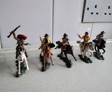 soldiers