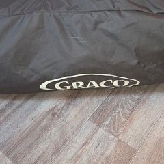 Graco travel cot good condition with mattress