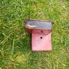 2 welding magnets