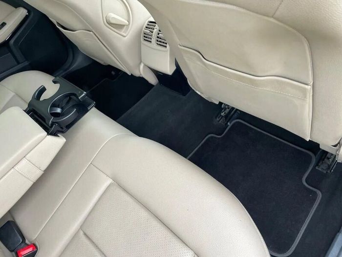 Mercedes-Benz E-Class 2010
