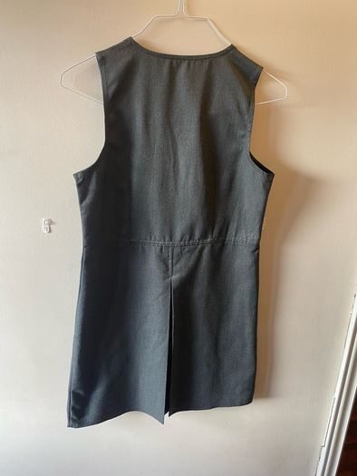 Dunnes grey pinafore (as new) age 12-13
