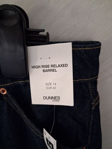 Barrell leg Jeans size 14 new