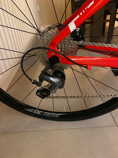 Dema leony Road Bike