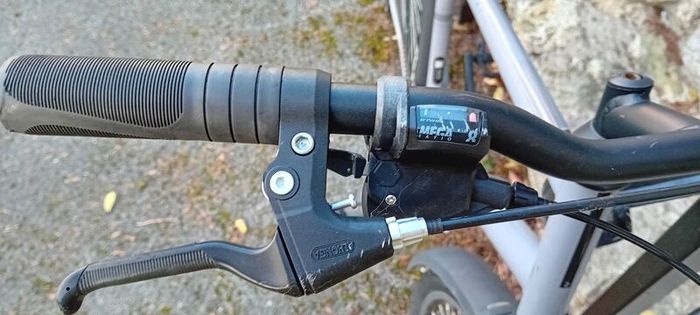 Decathlon Hybrid Bicycle