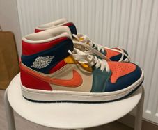 Nike Women's Air Jordan 1 Mid SE 'Multi-Color'
