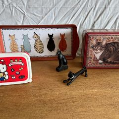 Pre-loved Cat Tray + 2 Boxes+ Cat ornament + pen