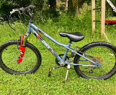 apollo chaos kids mountain bike