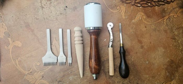 Leathercraft tools