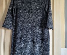 Autumn dress black melange with pockets M
