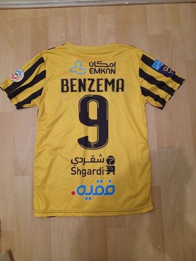 Ittihad jersey ((Benzema 9))