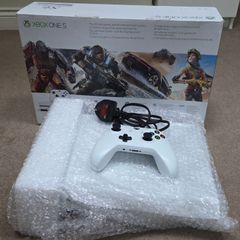 Xbox One - S ( 1 TB )