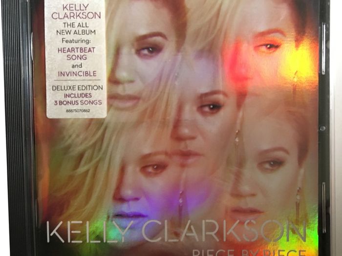 Kelly Clarkson [2015] Piece By Piece (Deluxe Edition) (CD Album Promo Sticker)