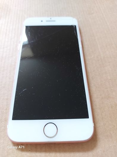 Apple Iphone 7, white, 32 GB, working perfect, some small cracks top right hand corner