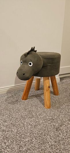 Kids dino stool