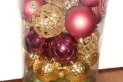Brand new shatterproof christmas baubles(Red,green and gold)