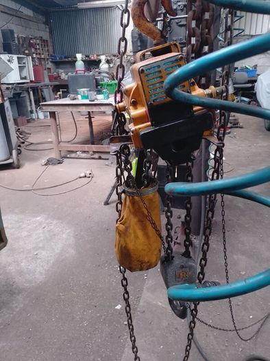Air hoist