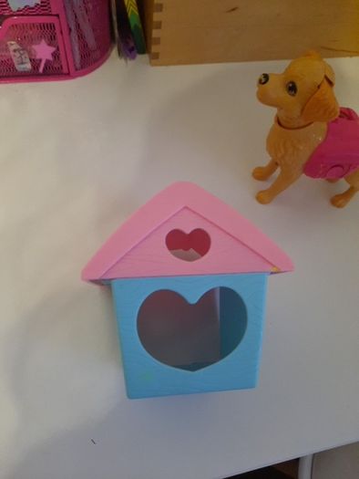 Barbie dog and dog's house