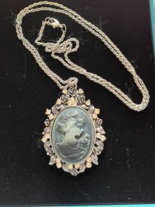 cameo necklace