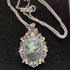 cameo necklace