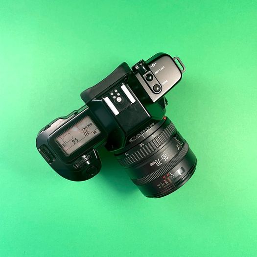 Canon Eos 650 + 2 Lens