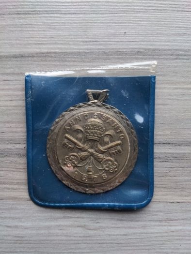 Anno Santo 1975 Badge