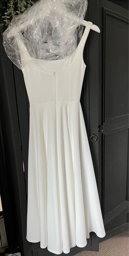 CLUB London Midi dress