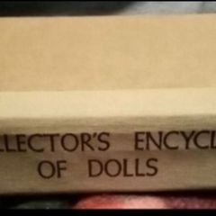 Encyclopaedia of Dolls Book 1977
