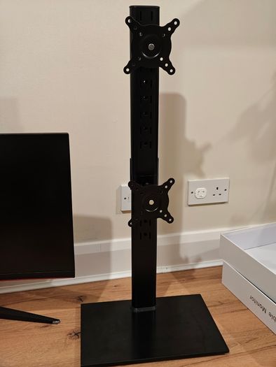 Vertical dual monitor stand