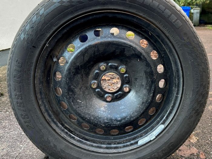 Steel Wheel with Partial Used Tyre