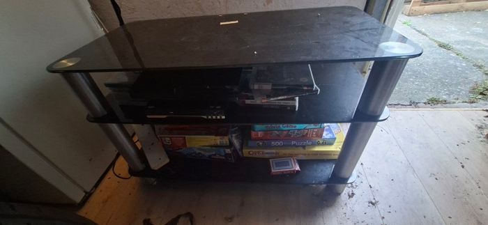 Black glass tv stand