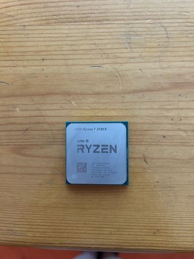 AMD Ryzen 7 3700x
