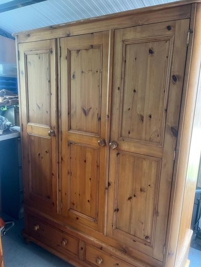 Triple Wardrobe with double drawers and matching 6 Drawer chest Solid pine
