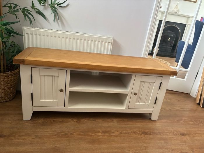 TV Unit