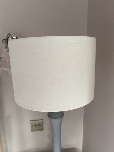 2 lamps