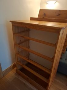 chest of drawers