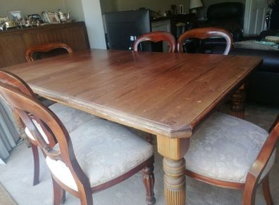 Solid Timber Extendable Dining Table & 6 Matching Chairs