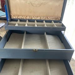 vintage jewellery box