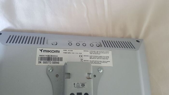 15" TV monitor