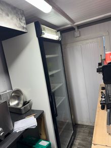 Food Track / Food Trailer