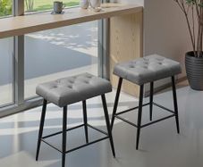 Set of 2 Bar Stools, Bar Stools with Microfibre Leather, Retro Bar Stools with Footrest, Counter Stool, 62.5 cm High, Kitchen Stools Without Backrest for Bistro, Kitchen, Dining Room, Grey