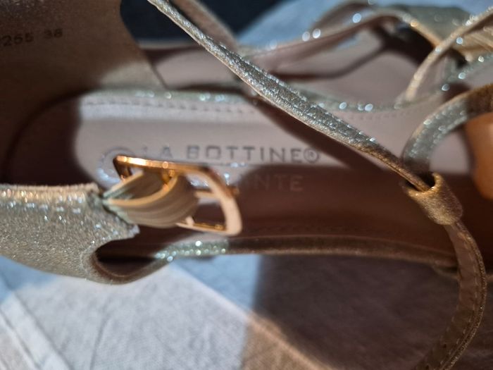 Size 38