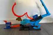 Hot Wheels City T-Rex Chomp Down Playset