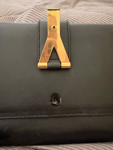 Saint Laurent Y ligne clutch