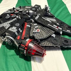 Lego Star Wars Dark Millennium Falcon (75389)