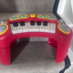 music keyboard