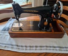 1951 Electric Singer 201k