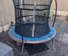 Trampoline