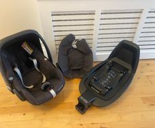 Maxi cosi baby car seat & isofix
