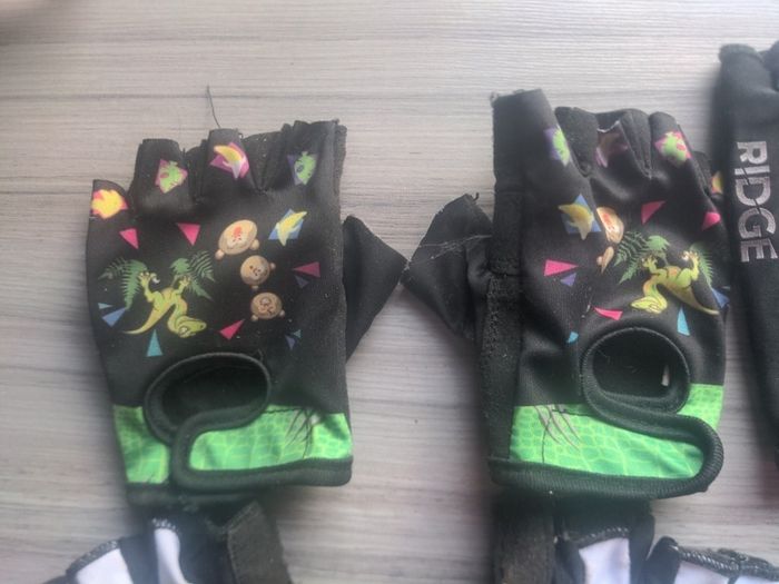 Bicycle gloves