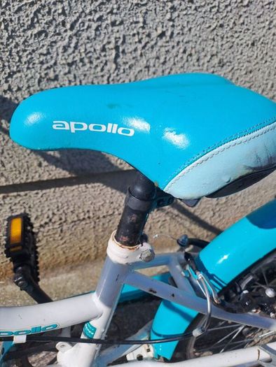 apollo girls bike